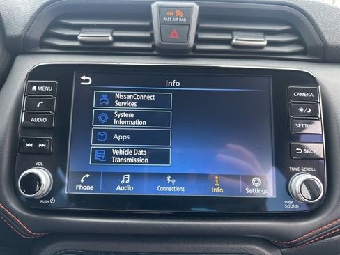 Used 2024 Nissan Versa SR image 35