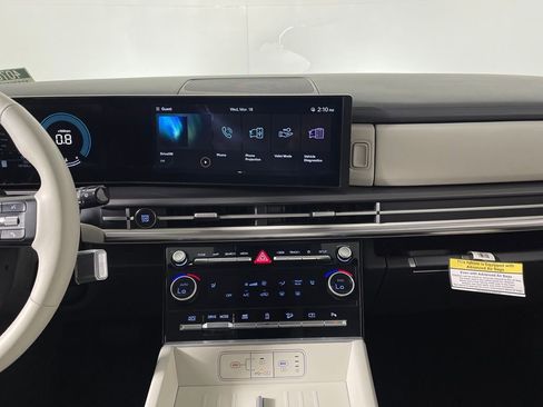 Certified 2025 Hyundai Santa Fe SEL AWD/4WD image 16