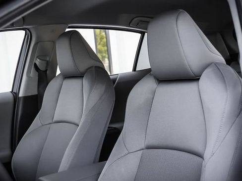 Used 2022 Toyota Venza LE AWD/4WD image 10