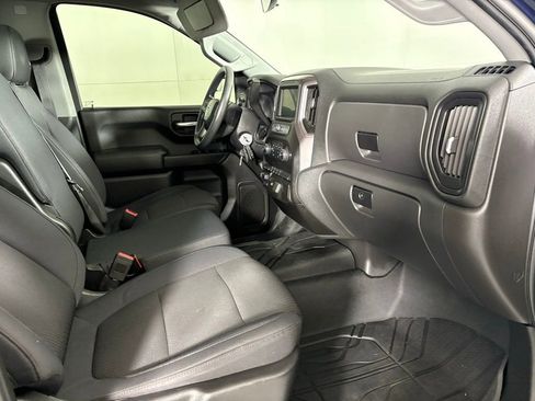 Used 2019 Chevrolet Silverado 1500 Custom Trail Boss w/ Custom Convenience Package image 17