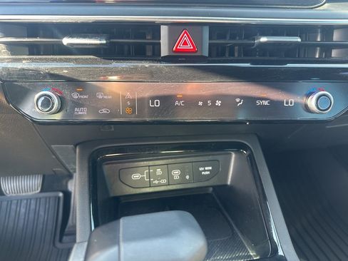 Used 2025 Kia K5 GT image 28
