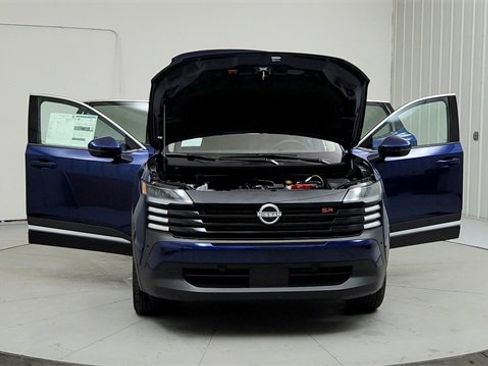 New 2025 Nissan Kicks SR image 10