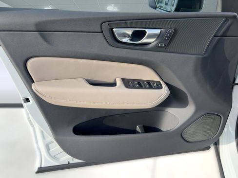 New 2026 Volvo XC60 T8 Plus w/ Protection Package Premier image 20