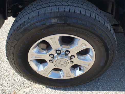 Used 2024 RAM 2500 Big Horn image 27