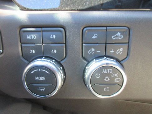 New 2026 GMC Sierra 1500 SLT w/ SLT Premium Plus Package image 17