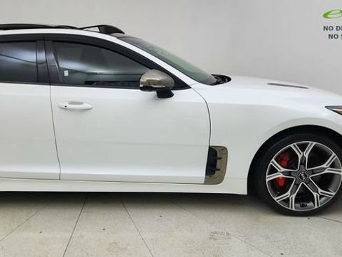 Used 2020 Kia Stinger GT2 AWD/4WD image 8