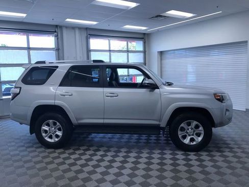Certified 2024 Toyota 4Runner SR5 Premium image 43