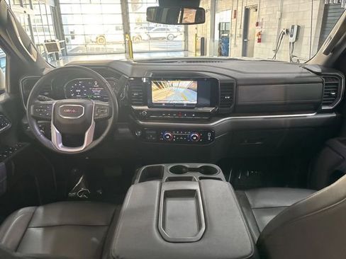 Used 2025 GMC Sierra 1500 SLT AWD/4WD image 34