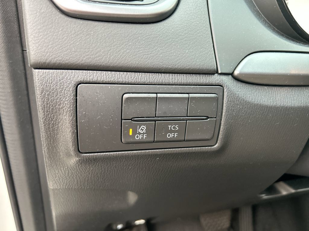 Used 2018 MAZDA CX-9 Sport FWD image 14