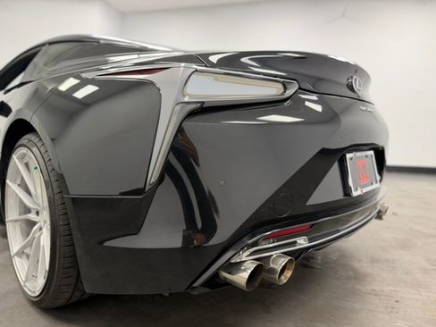 Used 2018 Lexus LC 500 Coupe w/ Sport Package RWD image 17
