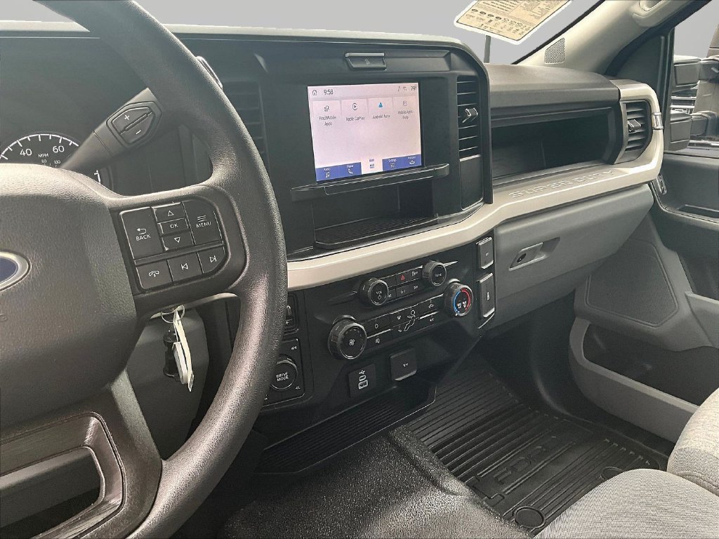 Used 2025 Ford F350 XL w/ FX4 Off-Road Package AWD/4WD image 11