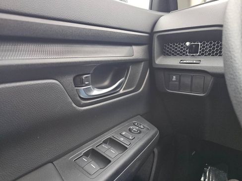 Certified 2025 Honda CR-V LX image 33