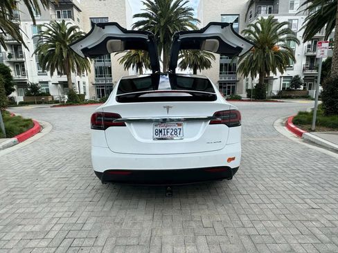 Used 2019 Tesla Model X Long Range AWD/4WD image 6
