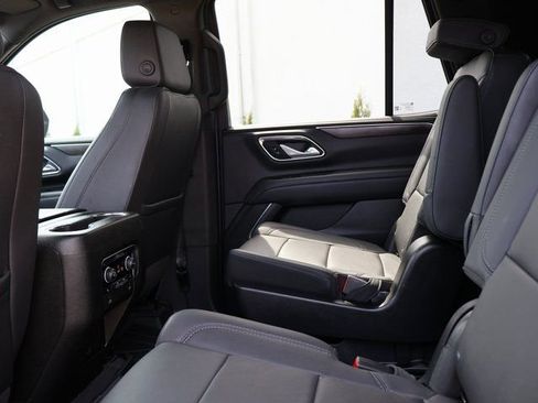 Used 2022 Chevrolet Tahoe LT w/ Luxury Package AWD/4WD image 20