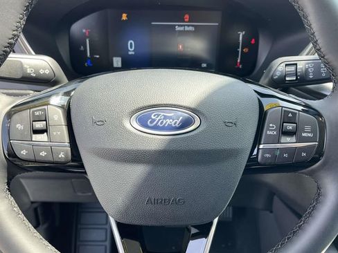 New 2025 Ford Escape SE FWD image 16