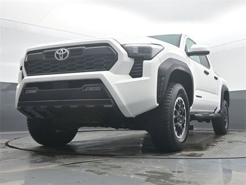 Used 2025 Toyota Tacoma TRD Sport image 46