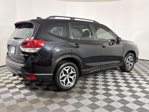 Used 2021 Subaru Forester Premium w/ Popular Package #1 AWD/4WD image 7