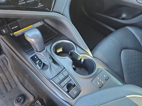 Used 2021 Toyota Camry XSE image 26