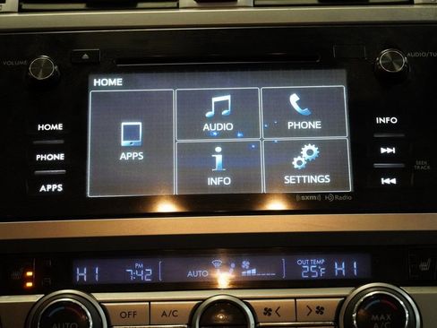 Used 2016 Subaru Legacy 2.5i Limited image 20