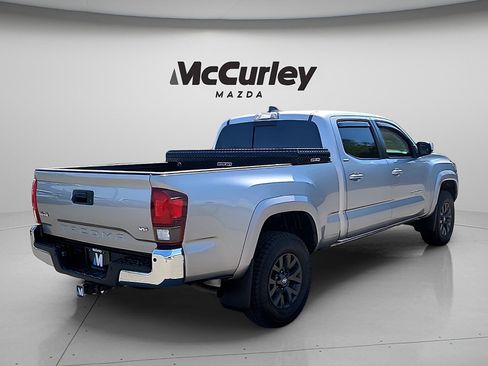 Used 2021 Toyota Tacoma SR5 AWD/4WD image 7