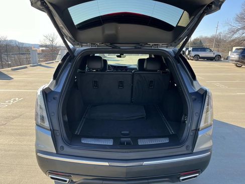 Certified 2024 Cadillac XT5 Sportv w/ Platinum Package image 12