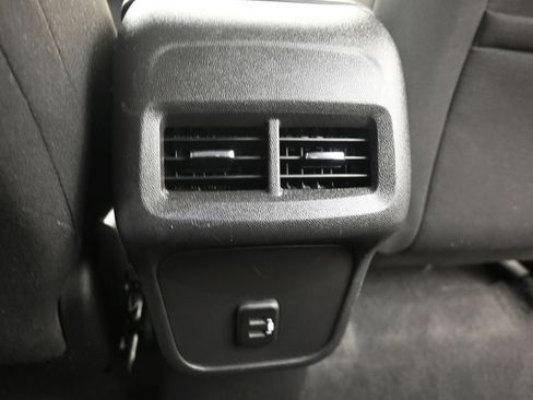 Used 2022 Chevrolet Equinox LT FWD image 13