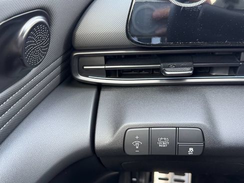 New 2026 Hyundai Elantra SEL FWD image 21