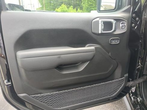 New 2025 Jeep Wrangler Unlimited Sport image 38