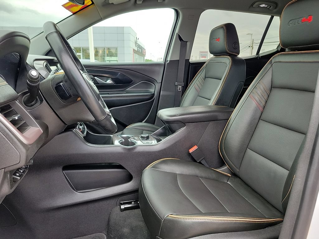 Used 2024 GMC Terrain AT4 w/ Tech Package AWD/4WD image 23