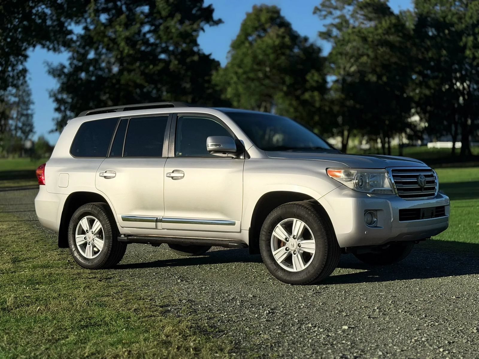 Used 2013 Toyota Land Cruiser AWD/4WD image 28