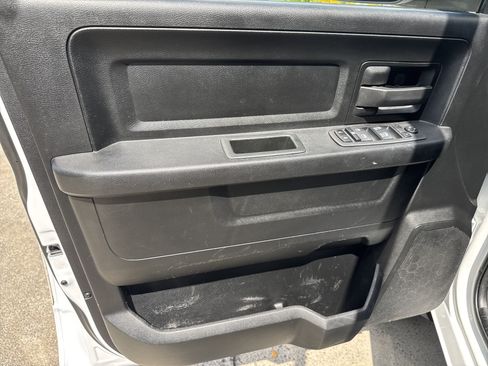Used 2022 RAM 4500 Tradesman w/ Chrome Appearance Group AWD/4WD image 9