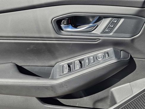 Used 2025 Honda Accord Sport image 22