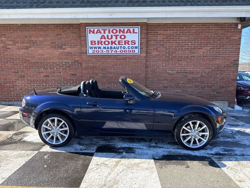 Used 2007 MAZDA MX-5 Miata Touring image 2
