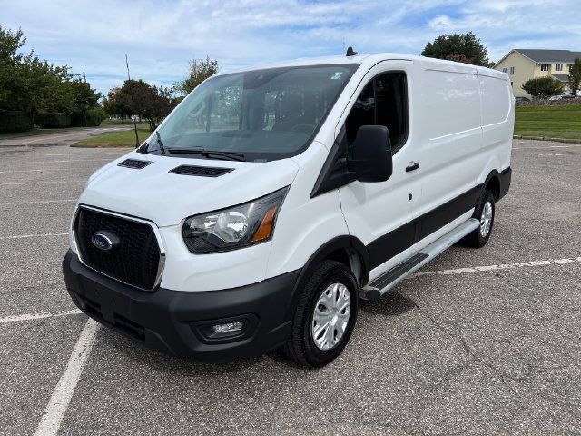Used 2025 Ford Transit 250 Low Roof w/ Exterior Upgrade Package RWD image 5
