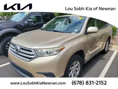 Used 2013 Toyota Highlander FWD w/ Cold Weather Pkg