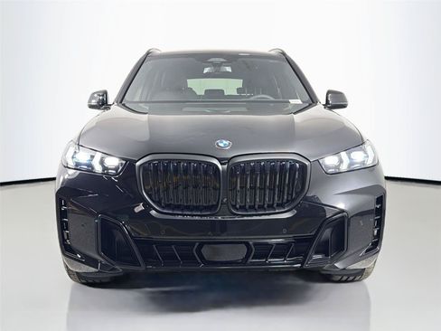 New 2026 BMW X5 xDrive40i w/ M Sport Package AWD/4WD image 3