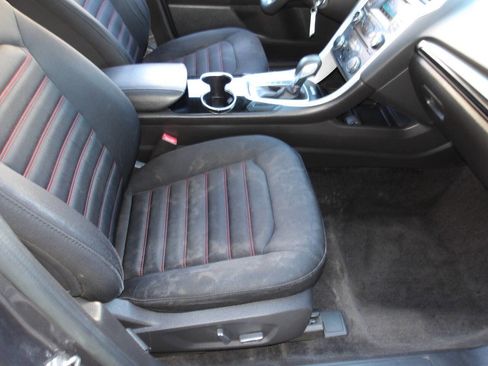 Used 2015 Ford Fusion SE w/ Equipment Group 201A FWD image 7