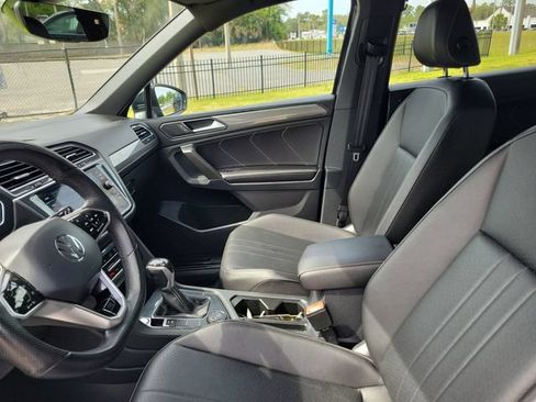 Used 2022 Volkswagen Tiguan SE R-Line AWD/4WD image 13