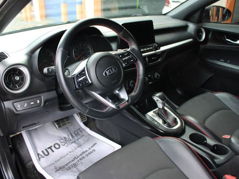 Used 2021 Kia Forte GT image 13