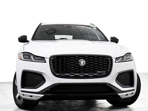 Used 2025 Jaguar F-PACE R-Dynamic S AWD/4WD image 3