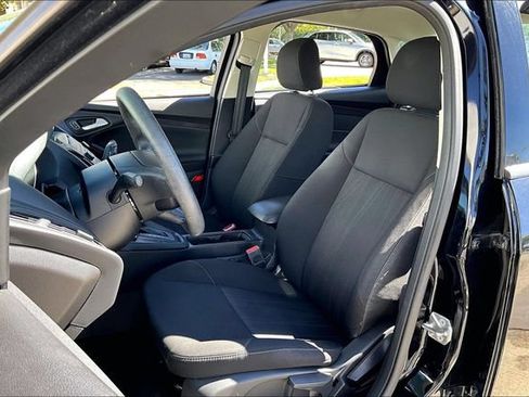 Used 2016 Ford Focus SE FWD image 24