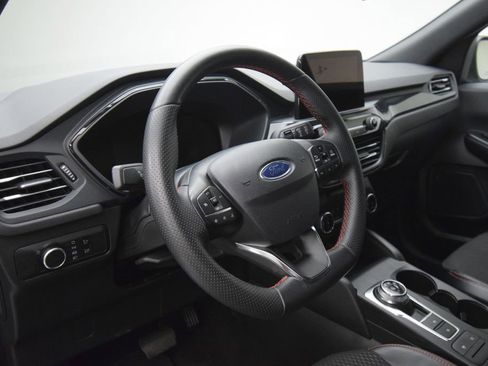 Used 2025 Ford Escape ST-Line AWD/4WD image 13