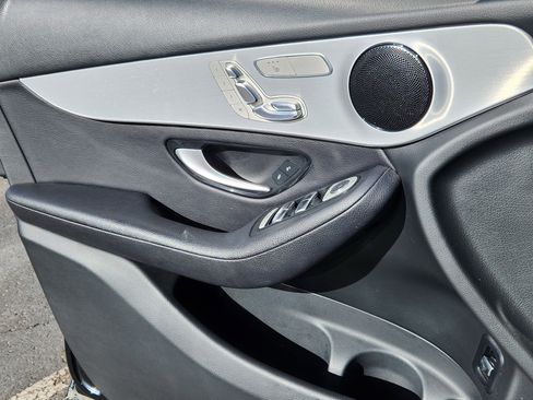 Used 2018 Mercedes-Benz GLC 300 4MATIC image 12