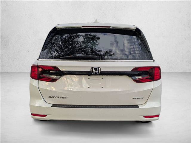 Used 2024 Honda Odyssey Sport image 2