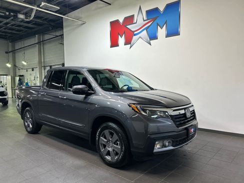 Used 2020 Honda Ridgeline RTL-E image 2