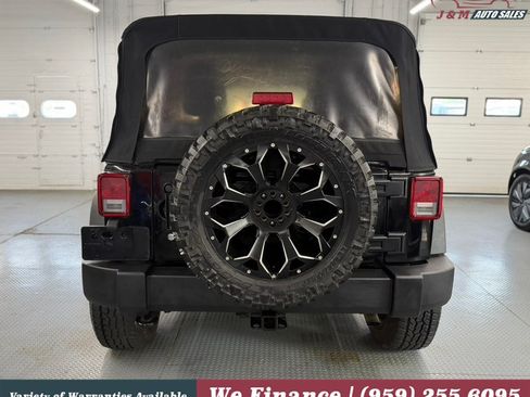 Used 2016 Jeep Wrangler Unlimited Sport w/ Quick Order Package 24S AWD/4WD image 9
