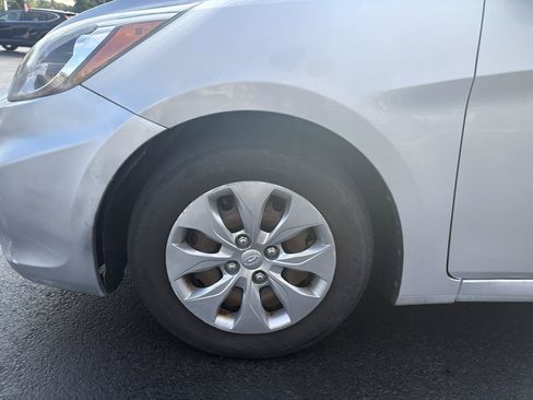 Used 2017 Hyundai Accent SE FWD image 8