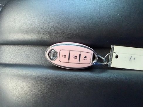 Used 2022 Nissan Murano S image 16