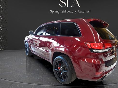 Used 2020 Jeep Grand Cherokee SRT image 7