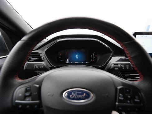 Used 2023 Ford Escape ST-Line image 15